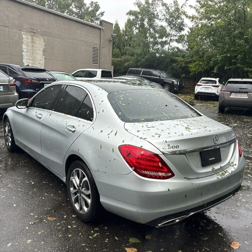 Mercedes-Benz C300 photo 5