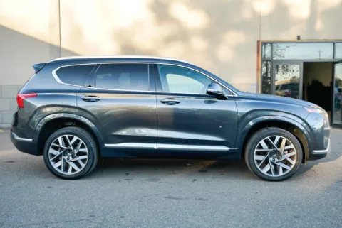 More photos of 2023 Hyundai Santa Fe Calligraphy at 101 Motors, NJ