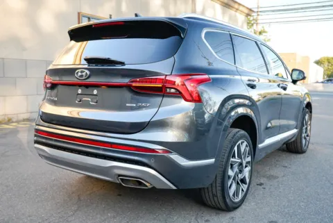 More photos of 2023 Hyundai Santa Fe Calligraphy at 101 Motors, NJ