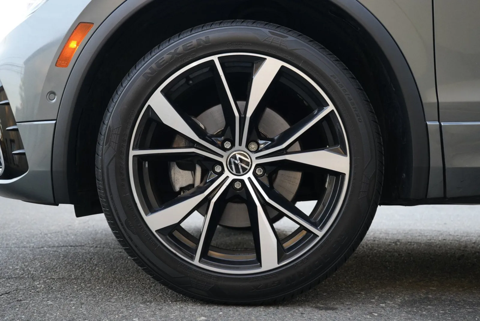 Volkswagen Tiguan photo 14