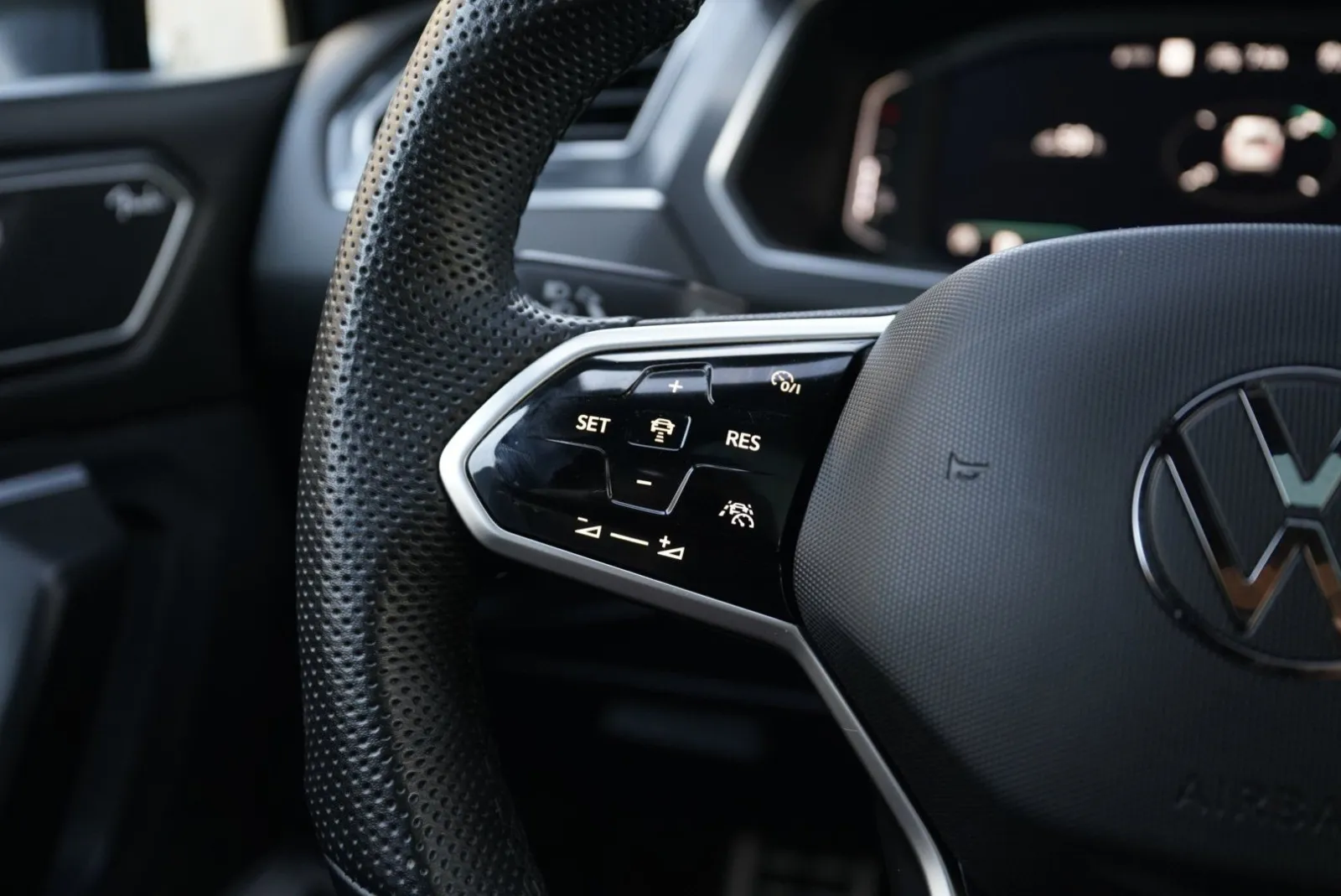 Volkswagen Tiguan photo 52