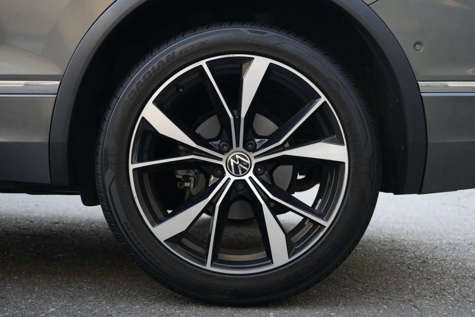 Volkswagen Tiguan photo 15