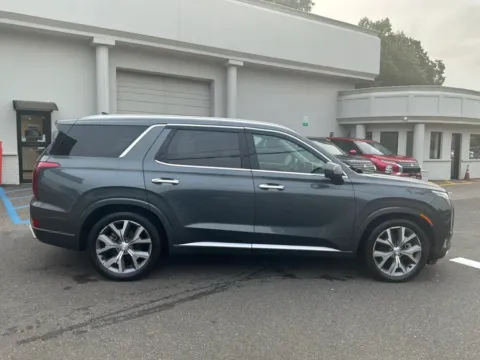 More photos of 2021 Hyundai Palisade Limited at 101 Motors, NJ