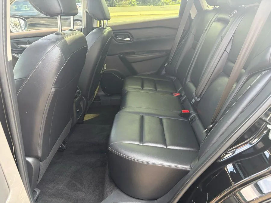 Nissan Rogue photo 14