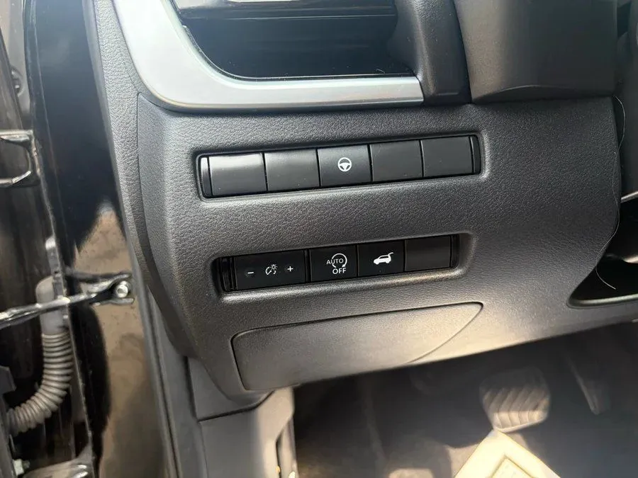 Nissan Rogue photo 22