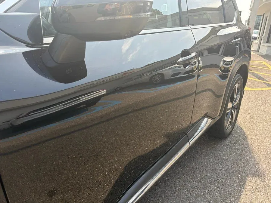 Nissan Rogue photo 12