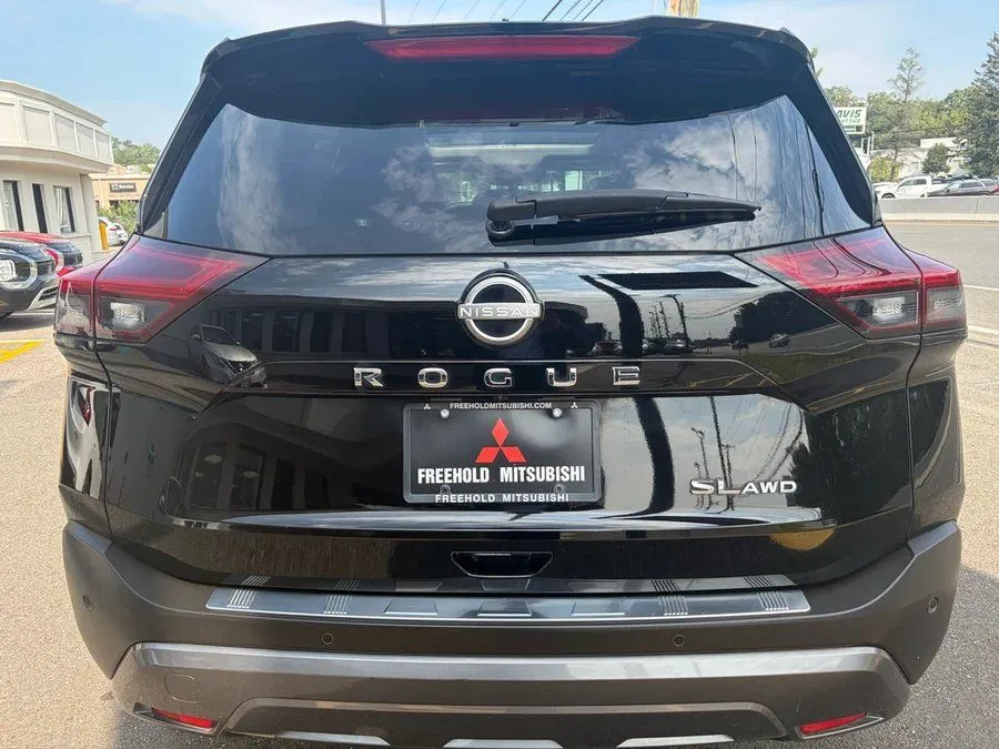 Nissan Rogue photo 7