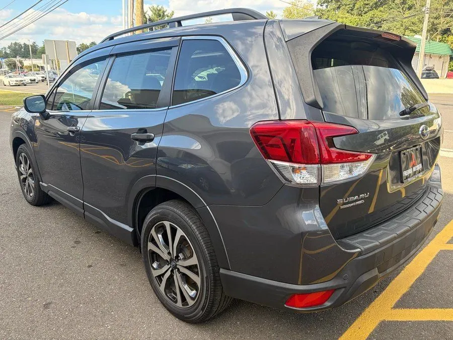 Subaru Forester photo 9
