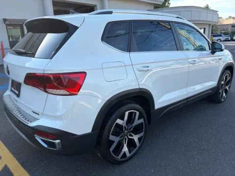 More photos of 2023 Volkswagen Taos 1.5T SEL at 101 Motors, NJ