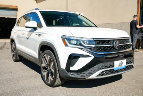 Another view of 2023 Volkswagen Taos 1.5T SEL for sale in Carlstadt, NJ at 101 Motors