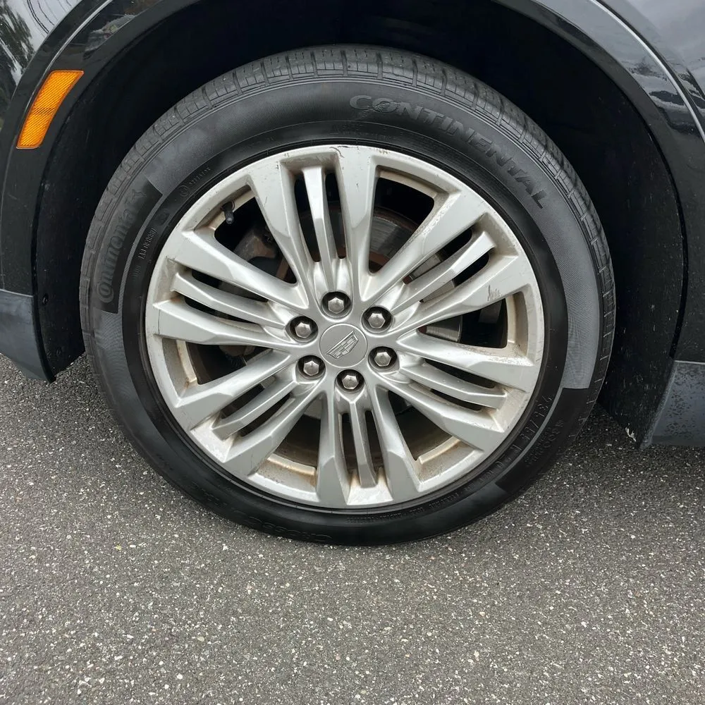 Cadillac XT5 photo 17