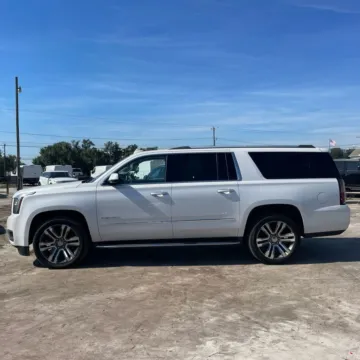 Another view of 2017 GMC Yukon XL Denali for sale in Carlstadt, NJ at 101 Motors