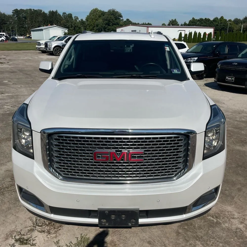 GMC Yukon XL photo 15