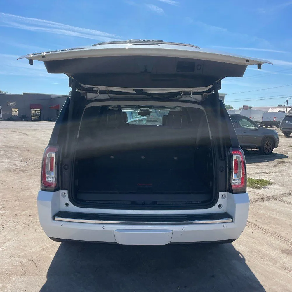 GMC Yukon XL photo 35
