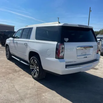 More photos of 2017 GMC Yukon XL Denali at 101 Motors, NJ