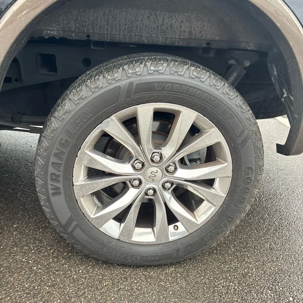 Ford F-150 photo 18