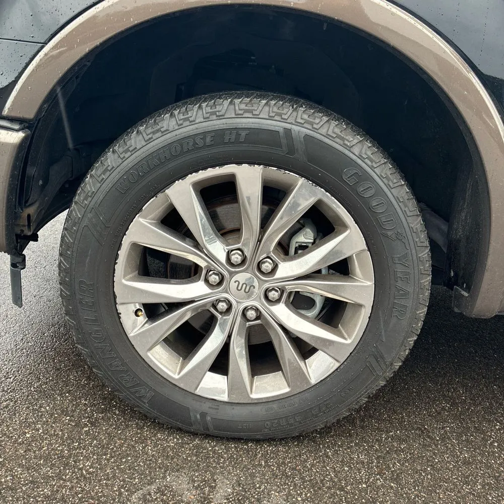 Ford F-150 photo 17