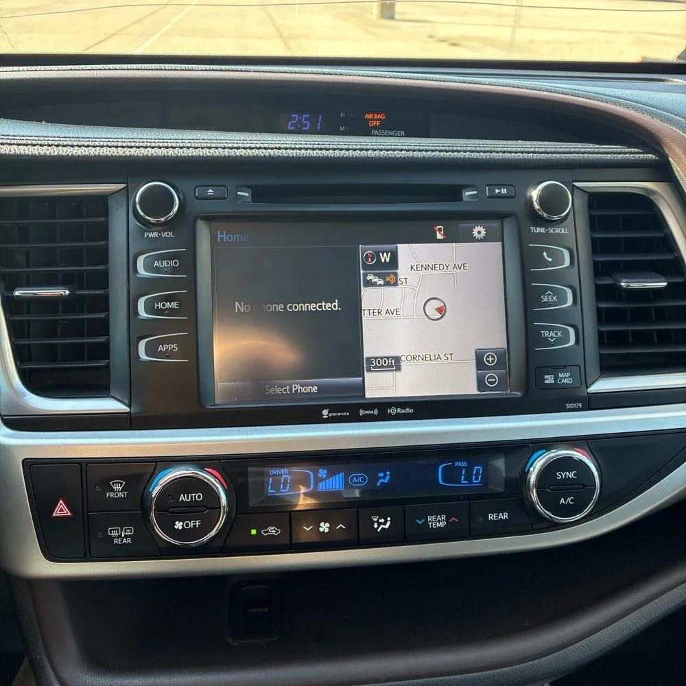 Toyota Highlander photo 29