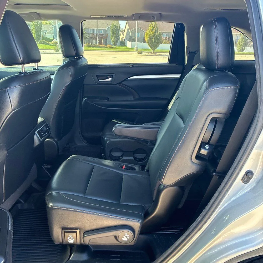 Toyota Highlander photo 23