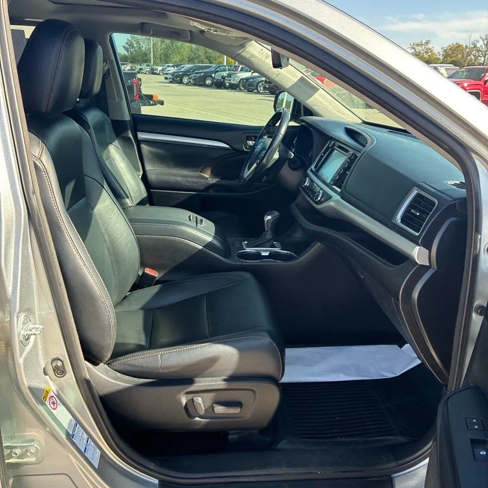 Toyota Highlander photo 22