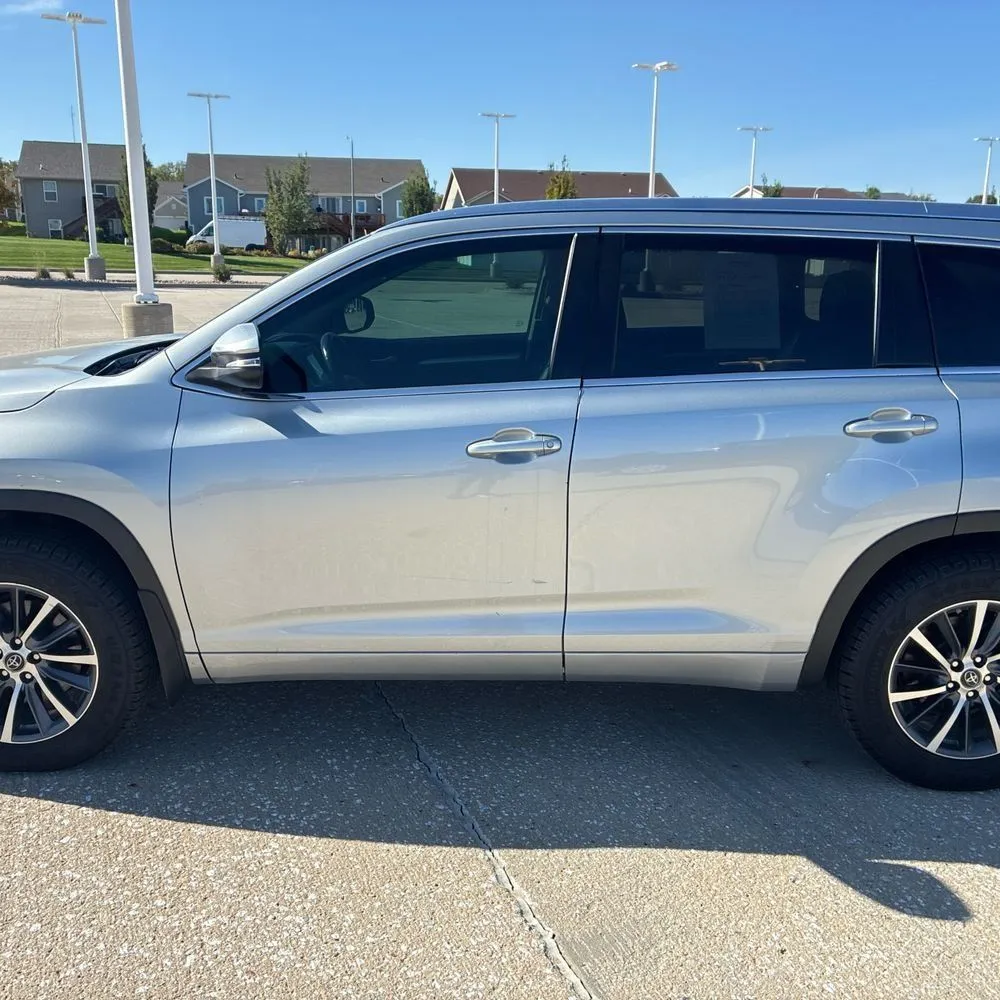 Toyota Highlander photo 4
