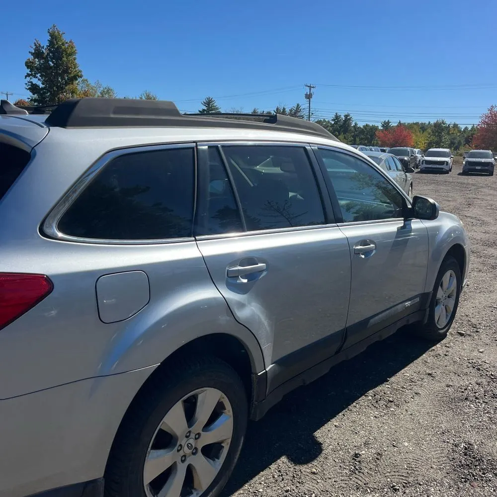 Subaru Outback photo 9