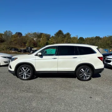 Another view of 2018 Honda Pilot Elite for sale in Carlstadt, NJ at 101 Motors