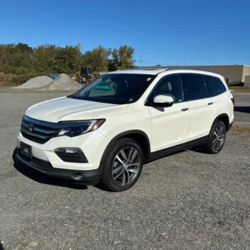 White 2018 Honda Pilot Elite for sale in Carlstadt, NJ