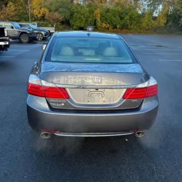 More photos of 2014 Honda Accord EX-L V-6 at 101 Motors, NJ