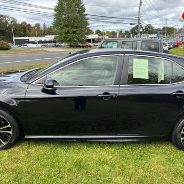 More photos of 2018 Toyota Camry SE at 101 Motors, NJ
