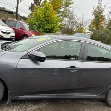 More photos of 2018 Subaru Outback 2.5i Touring at 101 Motors, NJ