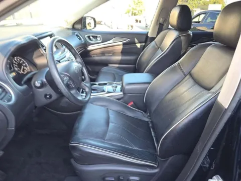 More photos of 2017 INFINITI QX60 at 101 Motors, NJ