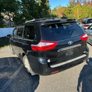More photos of 2016 Toyota Sienna Limited 7 Passenger at 101 Motors, NJ