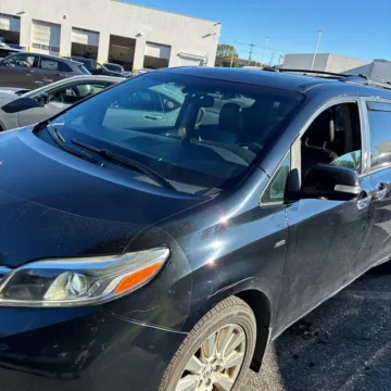 Photos of 2016 Toyota Sienna Limited 7 Passenger for sale in Carlstadt, NJ at 101 Motors