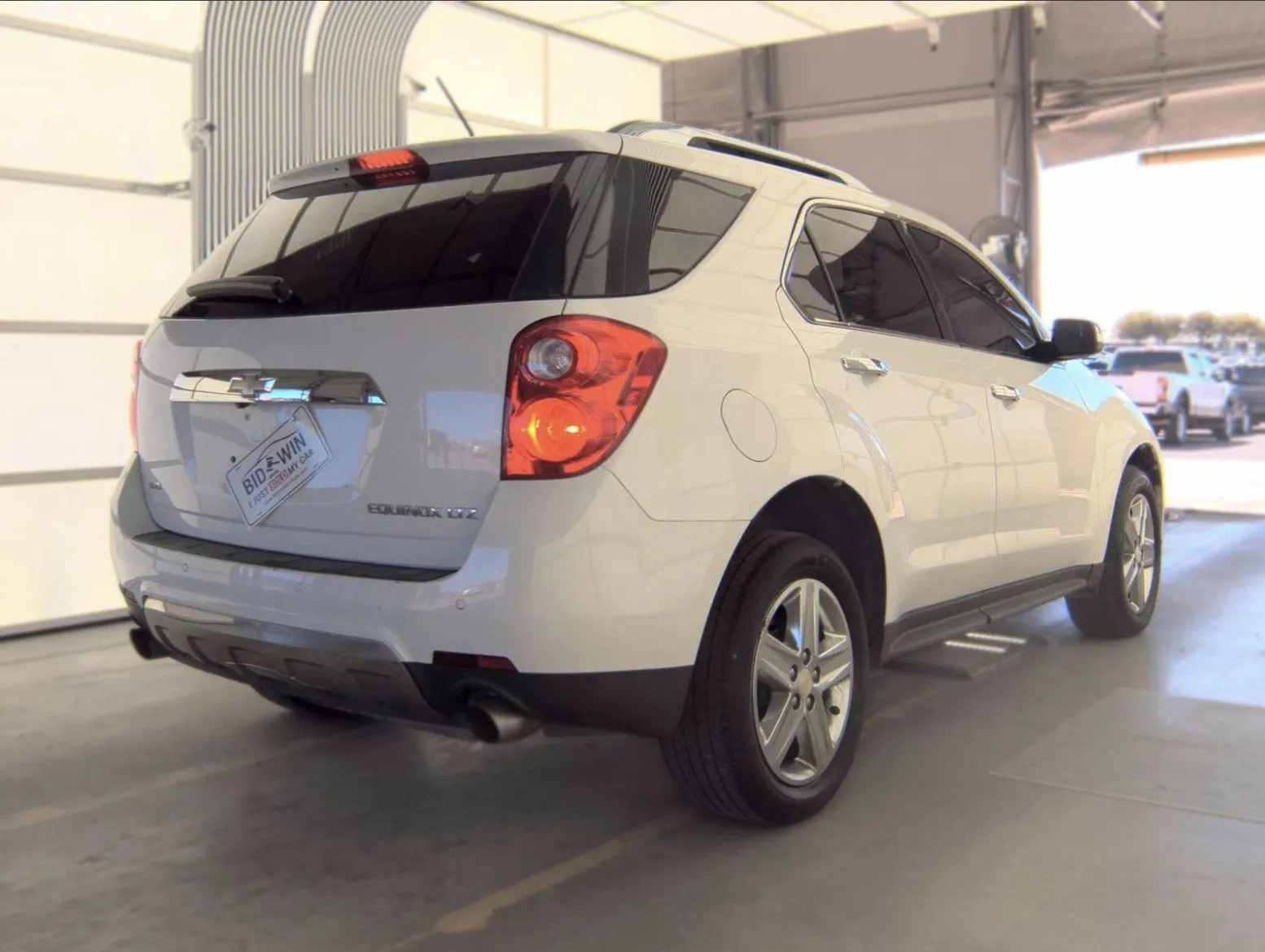 Chevrolet Equinox photo 2
