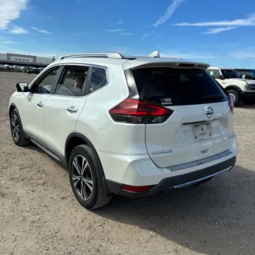 More photos of 2018 Nissan Rogue SL at 101 Motors, NJ