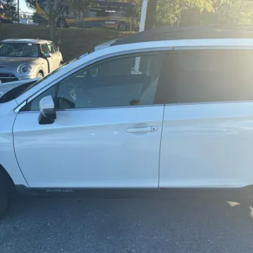More photos of 2017 Subaru Outback 2.5i Limited at 101 Motors, NJ