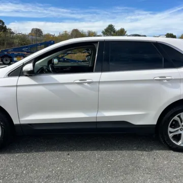 More photos of 2017 Ford Edge Titanium at 101 Motors, NJ
