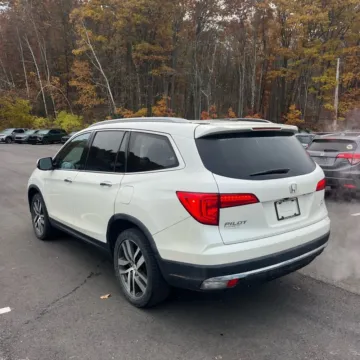 More photos of 2016 Honda Pilot Elite at 101 Motors, NJ