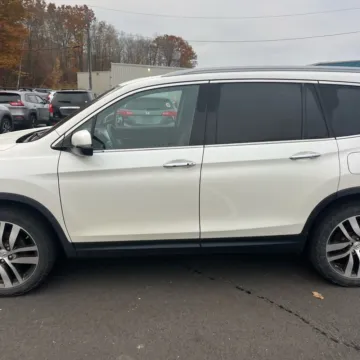 Another view of 2016 Honda Pilot Elite for sale in Carlstadt, NJ at 101 Motors