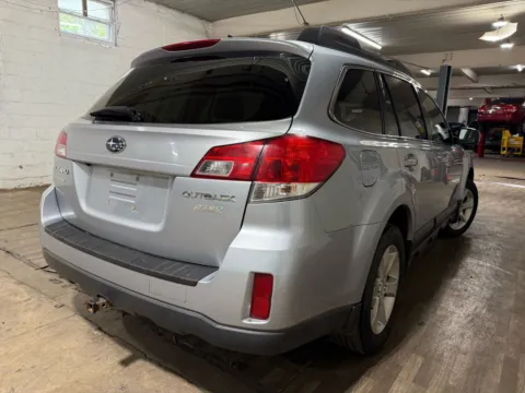More photos of 2014 Subaru Outback 2.5i Limited at 101 Motors, NJ