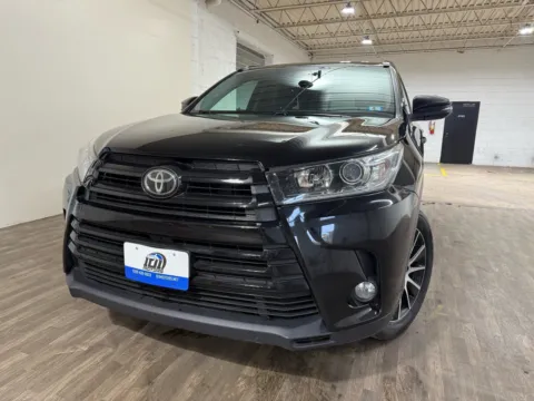 Another view of 2017 Toyota Highlander SE for sale in Carlstadt, NJ at 101 Motors