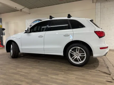Another view of 2015 Audi Q5 3.0T quattro Prestige for sale in Carlstadt, NJ at 101 Motors