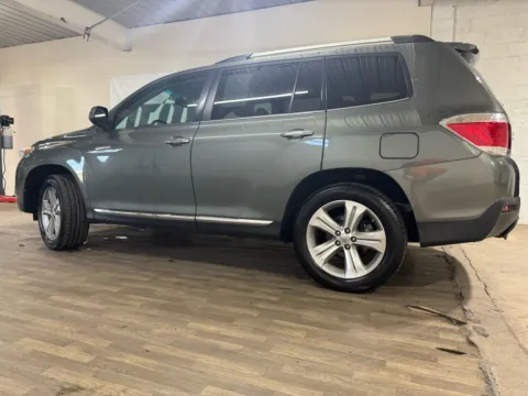 Another view of 2013 Toyota Highlander Limited for sale in Carlstadt, NJ at 101 Motors