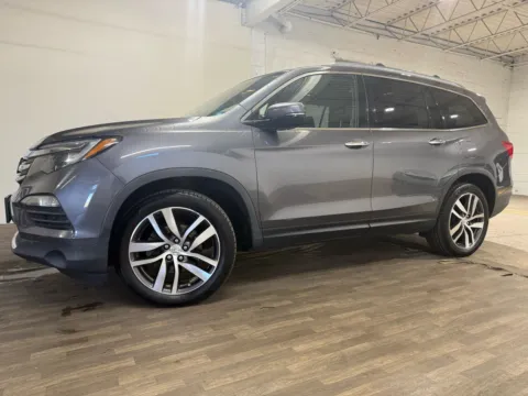 Gray 2017 Honda Pilot Touring for sale in Carlstadt, NJ