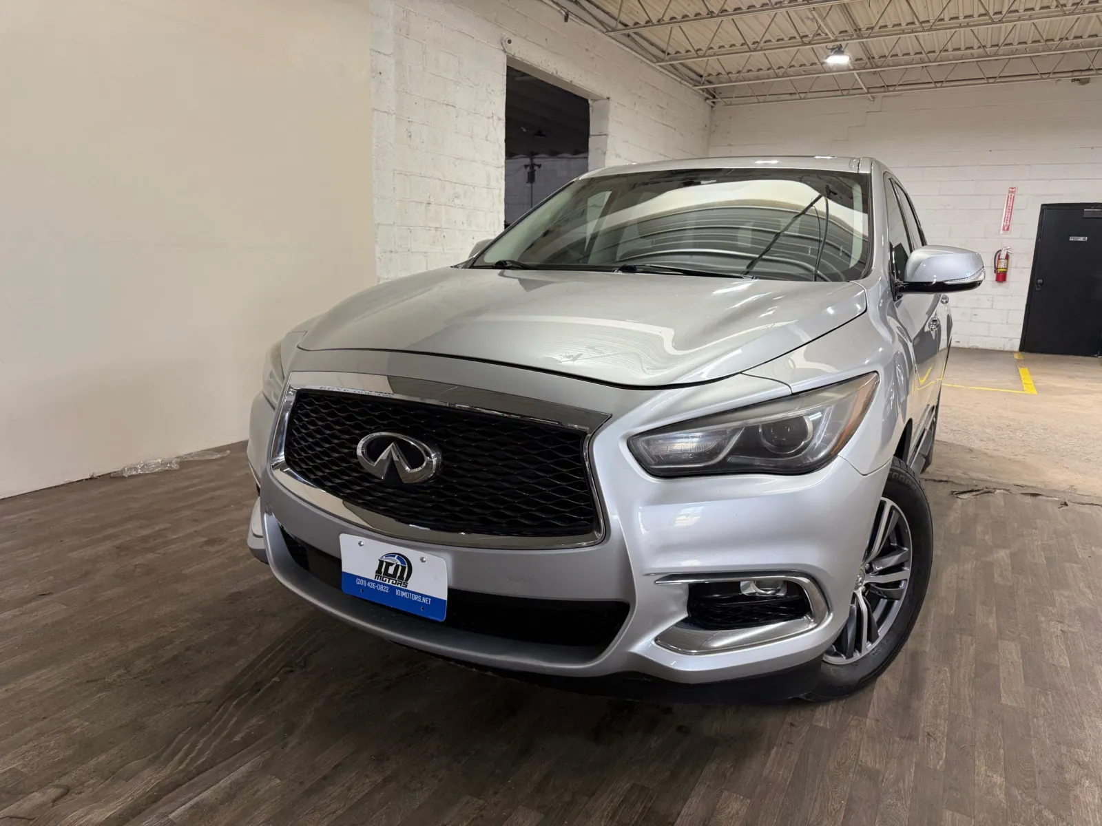 Silver 2018 INFINITI QX60 for sale in Carlstadt, NJ