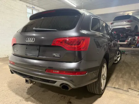 More photos of 2015 Audi Q7 3.0T quattro S line Prestige at 101 Motors, NJ