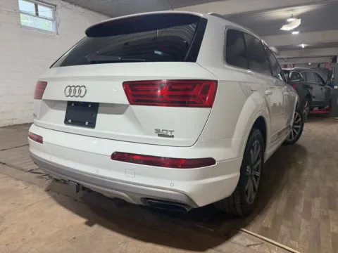 Another view of 2017 Audi Q7 3.0T quattro Premium Plus for sale in Carlstadt, NJ at 101 Motors