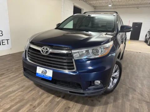Another view of 2015 Toyota Highlander XLE for sale in Carlstadt, NJ at 101 Motors