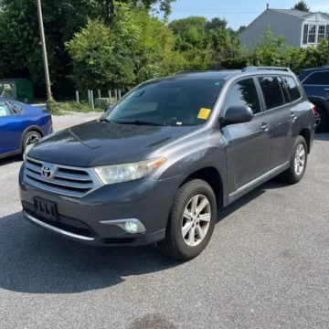 Gray 2012 Toyota Highlander SE for sale in Carlstadt, NJ